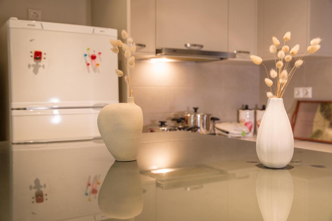 Lovely New Βuild Flat Near Metro - Free Parking Athene Buitenkant foto