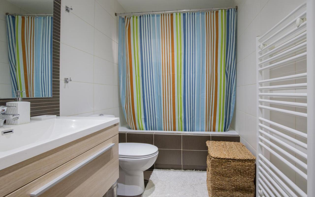 Lovely New Βuild Flat Near Metro - Free Parking Athene Buitenkant foto