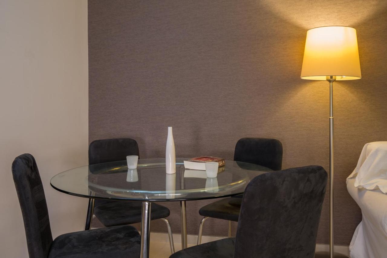 Lovely New Βuild Flat Near Metro - Free Parking Athene Buitenkant foto